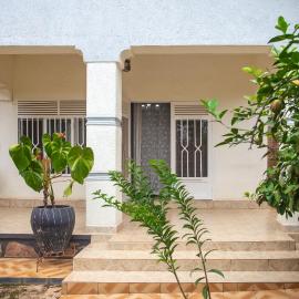 Ineza House, Hotel in Kigali