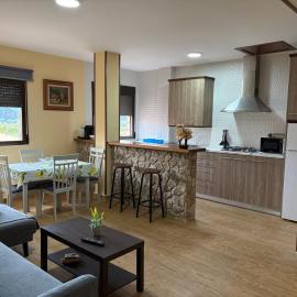 Apartamentos El Valle 2, hotel in Riópar