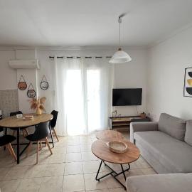 Seaside Apartment in Vergia Chalkidiki، فندق في Vergia
