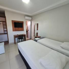 Botus Hotel, hotel sa Barcarena