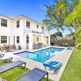 Large 8 Beds 4 Bath Heated Pool House Delray Beach