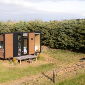 Saffrondaze Farmstay by Tiny Away، فندق في Oxford