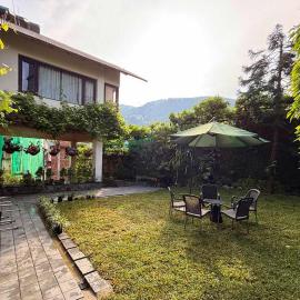 강토크에 위치한 호텔 StayVista at Mimani Retreat with Wi-Fi, Heater