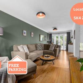 3 Bed Stockport Home Free Parking