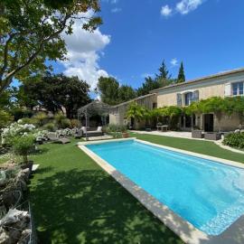 BROSSARD, hotell i Cavaillon