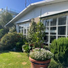 Convenient Sunset Beach and Garden, hotel v destinaci Frankston