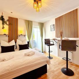 'GoldPath' Passau-Central-Pizzaria-Kaffee-Innpromenade-Uniwiese-WipuTV