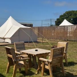 Hill Fruit Farm Glamping, hotel a Trunch