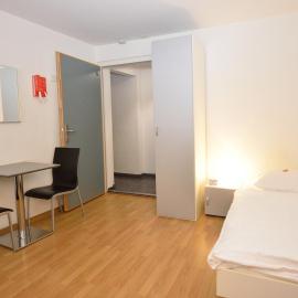 Practical studio at trendy location - Stork 22