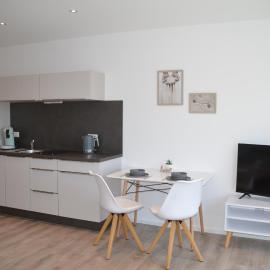 Apartment mit Küche, 2 Einzelbetten, Dusche, Parkplatz, schnellem Internet, ADA3, hotel in Kulmbach