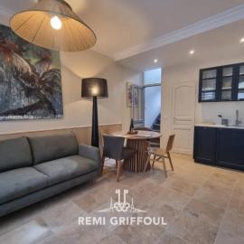 La Maison d’Etienne Renovated in 2025! City Center 4 Guests, hotel a Honfleur