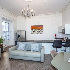 Luxury 1 bedroom ground floor apartment