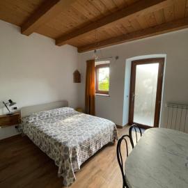 Cascina Via Piane Azeglio, hotel u gradu Azeglio