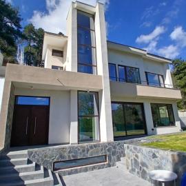프로드로모스에 위치한 호텔 Luxury Mountain Villa in Troodos with Sauna & Fireplace