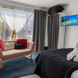 City Centre Studio Apartments - Eden Apartment - Short Stays UK Ltd