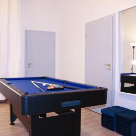 YR-Apartment-Stadtzentrum-Billardtisch-140qm-Parkplatz