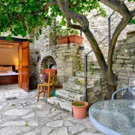 Annis House