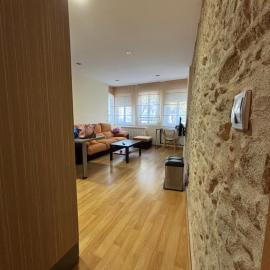 Apartamento céntrico O Castelo by Cristian&Tamara "alquileres", hotel in A Pobra do Caramiñal