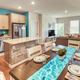 Pool Access & Beach Shuttle: Millville Townhome! – hotel w mieście Millville