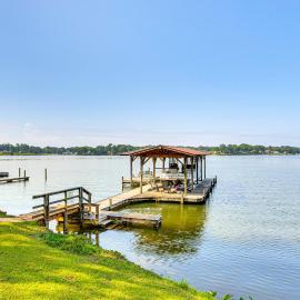 Boat Ramp & Dock: Lake Greenwood Getaway!, hotel sa Cross Hill