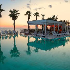 Joelle Premium Hotel, hotel v mestu Sarandë