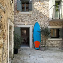 Stonehouse Zrmanja, hotel i Obrovac