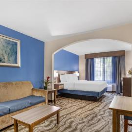 Best Western Plus River Escape Sylva / Dillsboro, hotell i Dillsboro