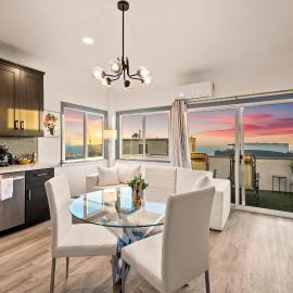 Luxury Beachside Gem Walk to Beach Ocean Views, khách sạn ở Manhattan Beach