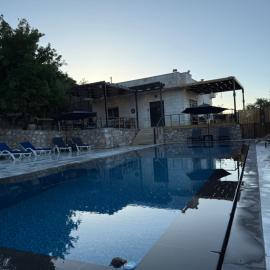 Oak Farm Ajloun مزرعة البلوط عجلون
