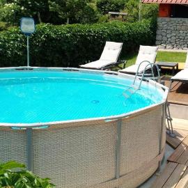 Family-friendly apartments with swimming pool Lic, Gorski kotar - 23685, hotel in Fužine