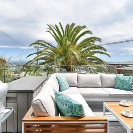 Mount Pleasant - Ocean Views - 3 bedroom with bathtub