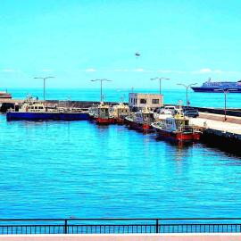 貸別荘 Dolphiｎ AQUA 淡路島, hotel din Sumoto