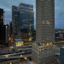 Moxy Montreal Downtown, hótel í Montréal