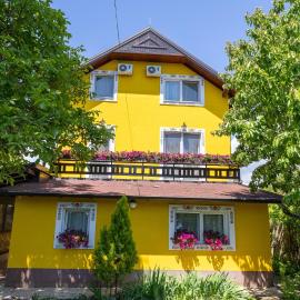 Imanje Borkonjić, hotel sa Ruma
