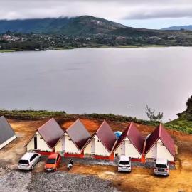 Villa Annisa 2, hotel in Alahanpanjang