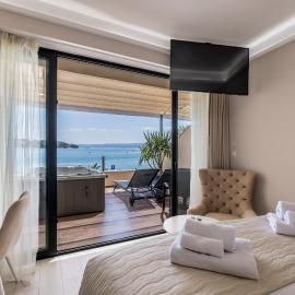 Sea View Luxury Rooms Seven of Nine