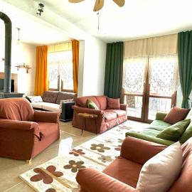 Lily Guest House with Amazing View House with Garden