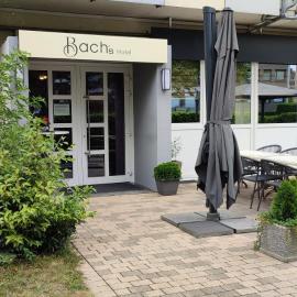 Bach's Restaurant Bar Hotel, hotel en Erkrath