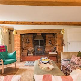 Water Farm House by Keepers Cottages