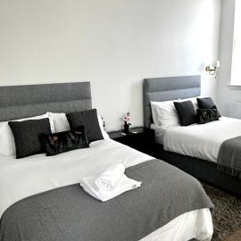 The Failsworth Collection - Stylish Apartments with Free Parking