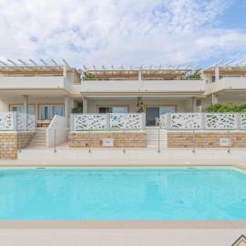 Acqualife 3 luxury home, hotel in Arzachena