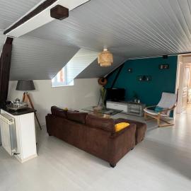 Maison calme et chaleureuse au coeur du Béarn, hotell i Berenx
