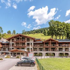 Viesnīca AvenidA Mountain Lodges Saalbach incl Joker Card pilsētā Zālbaha-Hinterglemma