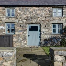 The Haybarn Cottage, Nefyn Bay, hotel i Nefyn