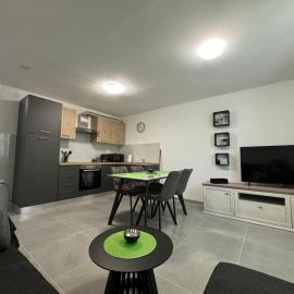 apartman Sali garden view