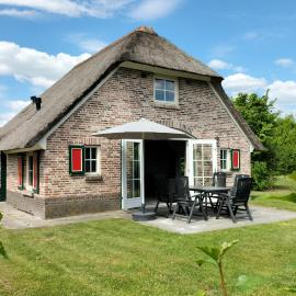 3 Bedroom Gorgeous Home In Den Ham, hotel en Den Ham