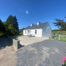 Sage Cottage - Self Catering, hotel em Gort