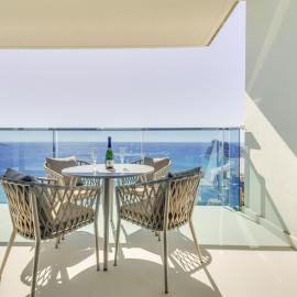 SUNSET DRIVE 128 Luxury Beach Retreat by CAR, hotel Benidormban