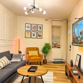 Cozy Modern 2BR, 3min Walk to Beach and Train, Near Boston