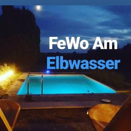 Urlaub in Jork bei Hamburg - Direkt am Elbwasser im Alten Land
